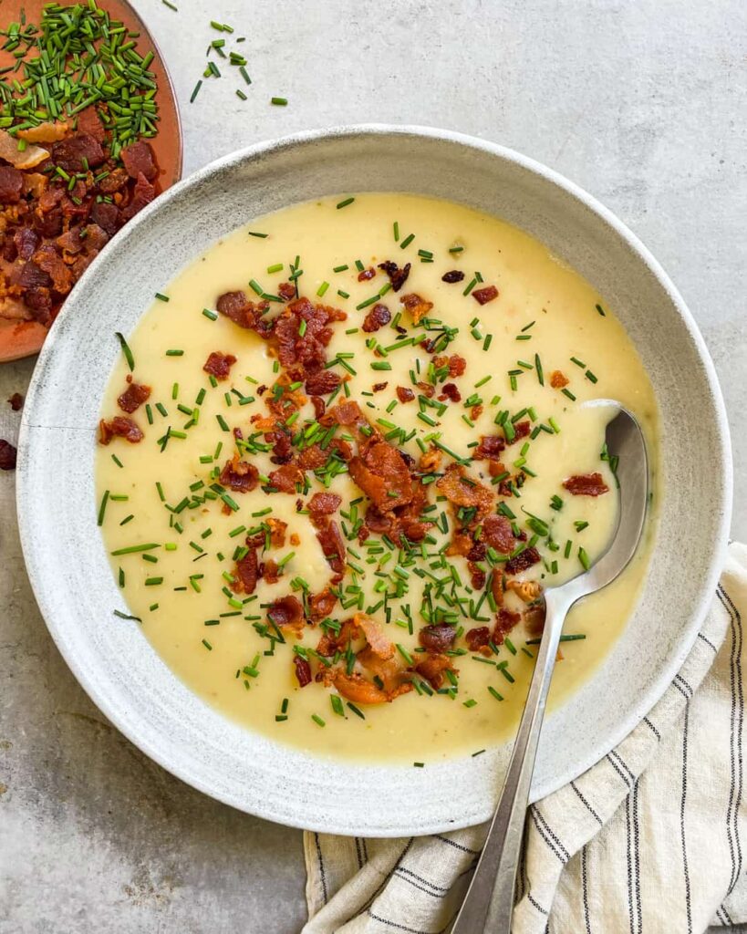 Creamy Whole30 Leek and Potato Soup with Bacon